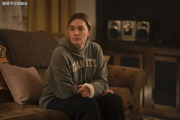 东城梦魇第二季：口碑续燃，揭秘新篇章震撼来袭