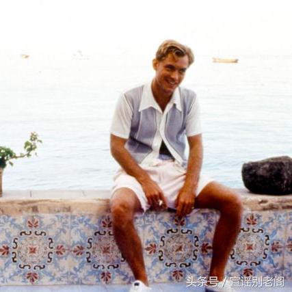 小李子小辣椒30年重逢，初吻揭秘再现经典瞬间