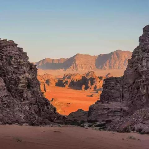 《红色沙漠》高难度真相揭秘：官方澄清无误会，游戏体验再升级