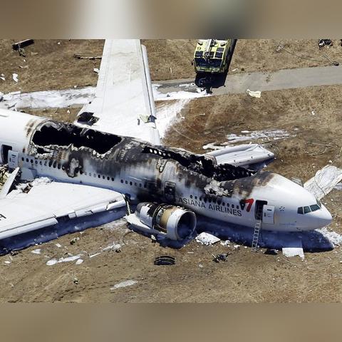 韩国179死空难黑匣子录音首曝光，揭秘未撞墙全员生还奇迹