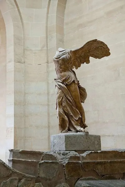 文学控Label！揭秘胜利女神新宠