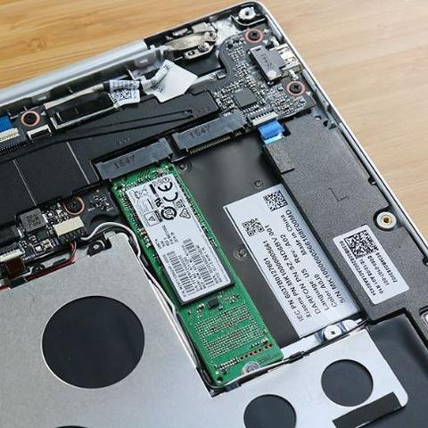 小米Air手机惊艳亮相:5.5mm极致轻薄,实体卡eSIM双模革新! 小米Air手机惊艳亮相:5.5mm极致轻薄,实体卡eSIM双模革新!