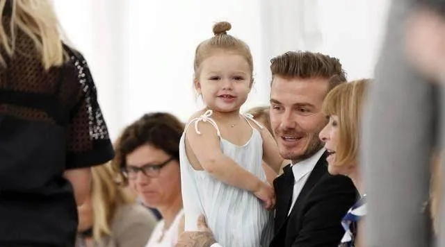 贝克汉姆女儿小七玩的游戏火了?玩家实测,这几点戳中了Z世代 贝克汉姆女儿小七玩的游戏火了?玩家实测,这几点戳中了Z世代