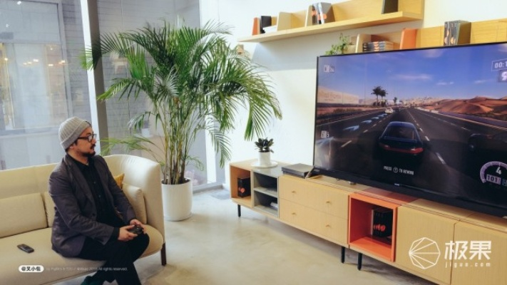 墨西哥客户惊呼:海信136寸巨幕电视70万值了!震撼体验新升级 墨西哥客户惊呼:海信136寸巨幕电视70万值了!震撼体验新升级
