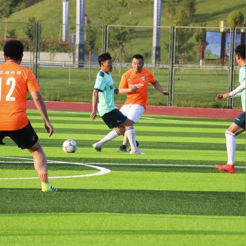 《白银之城》新二游视觉盛宴，演出设计引发热议，创新体验再升级