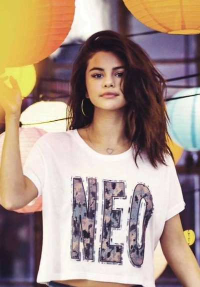 赛琳娜突然退网，最后一次直播藏了多少玩家没看懂的信号？