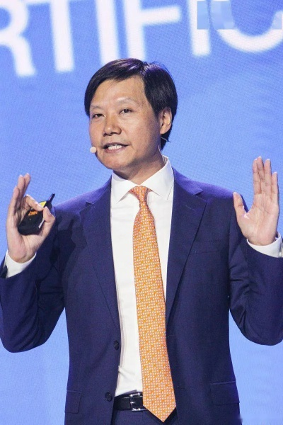 雷军互动惊现“抱拳”秒删，揭秘黑怕背后新价值