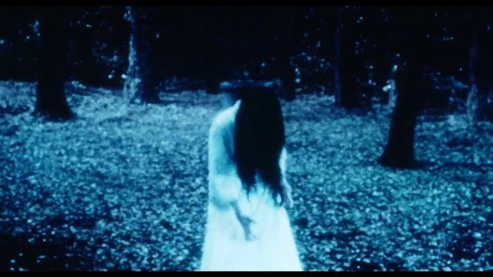 贞子再现惊魂夜，红蝶重制版惊悚爬出