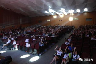 悉尼女神魅力绽放，《亢奋》第三季预告惊艳首映