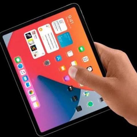 iPhone 18 Pro革新揭秘：12大亮点震撼登场，科技新高度！