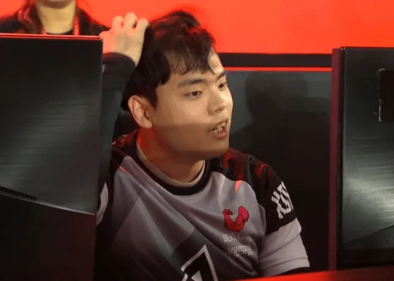 国产手柄禁售，《APEX》职业选手怒掀电竞风云！