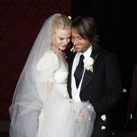 劳拉变脸悉尼妹，游戏新潮流引领者