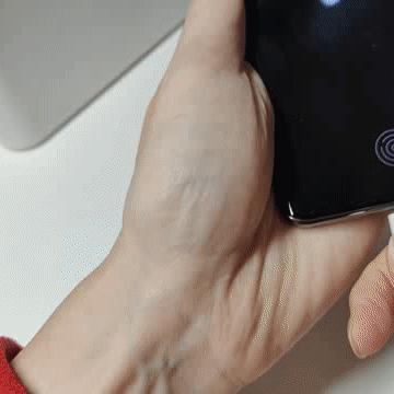 iPhone 18 Pro震撼首发：单孔设计+可变光圈，拍照新境界！