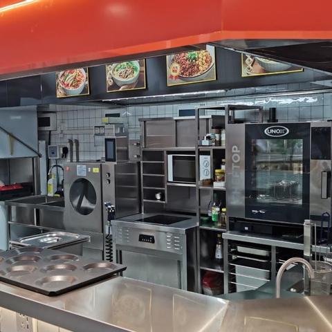 春晚彩排机器人再亮相,2026创新科技闪耀舞台 春晚彩排机器人再亮相,2026创新科技闪耀舞台