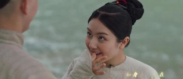 炸裂男星恶作剧，揭秘女明星爆笑幕后花絮