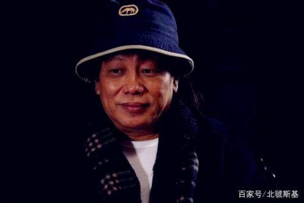 雪落京城悼梁小龙，成龙缅怀深情寄哀思