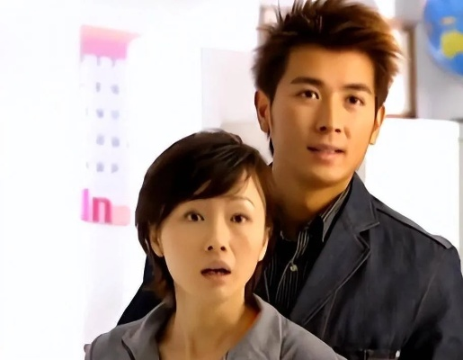 保剑锋前妻黄慧颐捅伤真相：未接电话成导火索