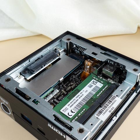 华硕战略转型：弃手机战场，深耕商用PC与AI领域创新