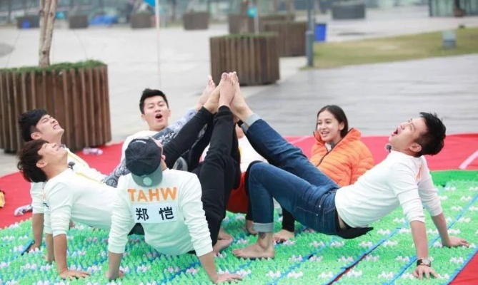 巨脚狂奔惊险启幕,揭秘《RUN RUN RUN》大脚踩你新篇章 巨脚狂奔惊险启幕,揭秘《RUN RUN RUN》大脚踩你新篇章