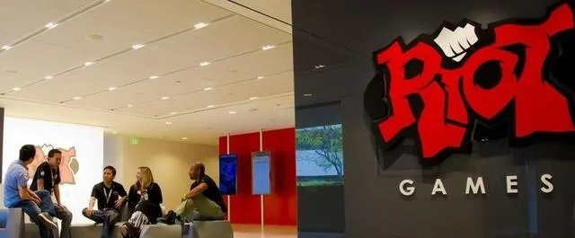 《魔兽》首席制作人加盟拳头，引领MMO新纪元！