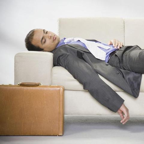 iPhone电池寿命大揭秘：四大伤电充电恶习速改