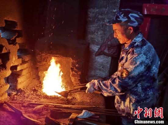 1月23日EA开启！《铸剑吟》自由捏刀，体验全新打铁盛宴！