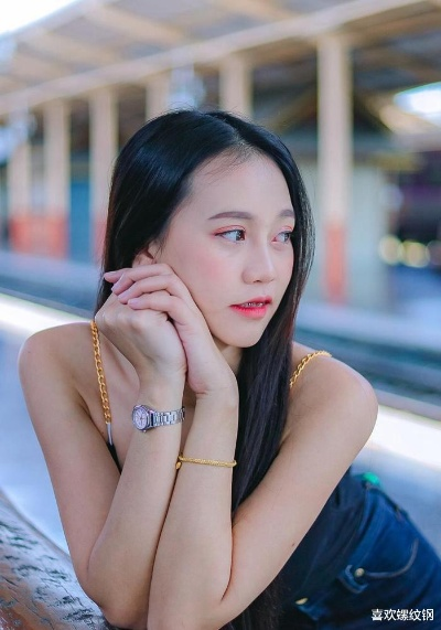 泰国牙套妹Saowaros邻家风羞涩娇俏，演绎清新邻家新魅力