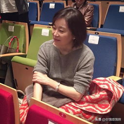 菜市场偶遇黄仁勋称首富 路人纠正:AI教父黄仁勋再引热议 菜市场偶遇黄仁勋称首富 路人纠正:AI教父黄仁勋再引热议