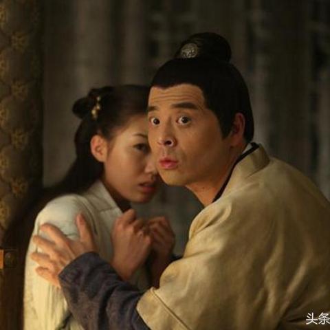 直播惊现激情戏！女演员社死瞬间，父母目睹引热议，伦理新考验！