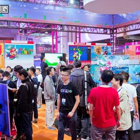 山冈晃梦幻聚首，年度传奇制作人风采再现