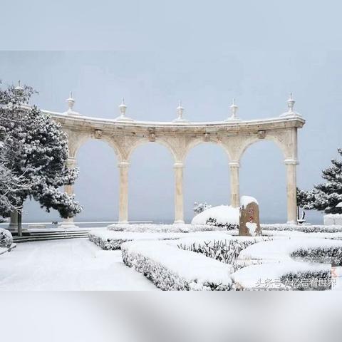 北海道暴雪创纪录，交通瘫痪，27年罕见奇观再现