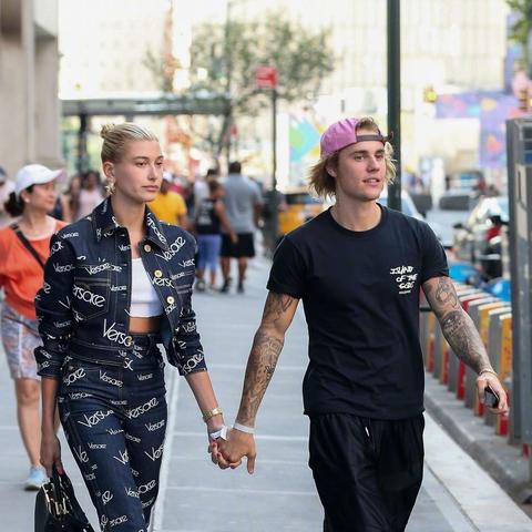 贾斯汀比伯现女友是谁？玩家视角拆解明星恋爱里的游戏思维