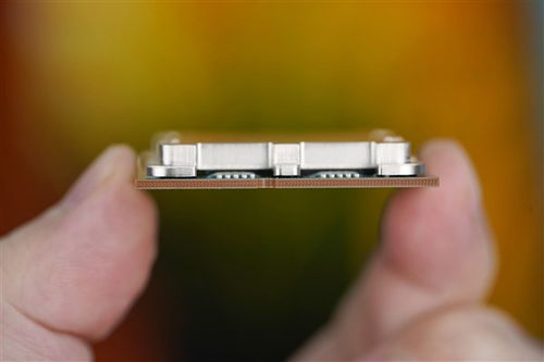 锐龙7 9850X3D性能新突破，超越9800X3D 3%！游戏体验再升级