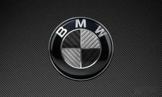 宝马新Logo首发：哑光黑环焕新登场，引领高端车界潮流