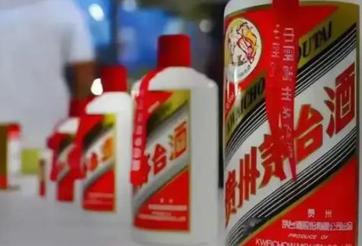 茅台批价狂飙1700元/瓶，经销商感叹需求爆表，飞天茅台新高峰！