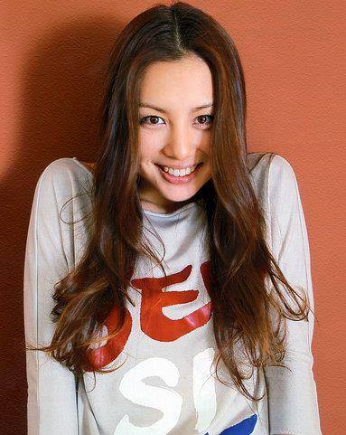 厚爱不变，米仓凉子获不起诉：深情回应粉丝支持