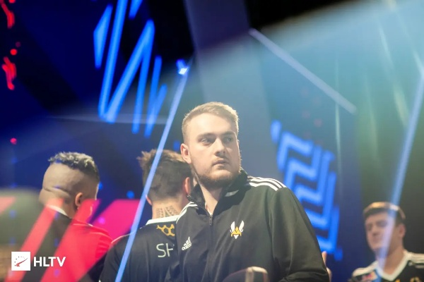 传奇指挥Alex揭秘：ESP战队C组全胜晋级巅峰之路