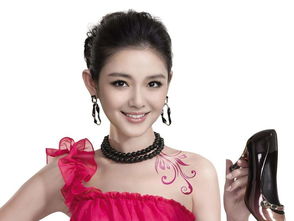 泪目！大S雕像揭幕小S泪崩，S妈喜极而泣：宝贝重生再现人间