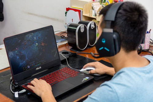 笔记本挑战《2077》极限帧率，PPT化卡顿体验全新升级