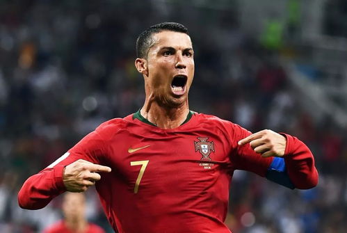 马尔福演员费尔顿领衔，转发祈福，共筑爱心桥梁