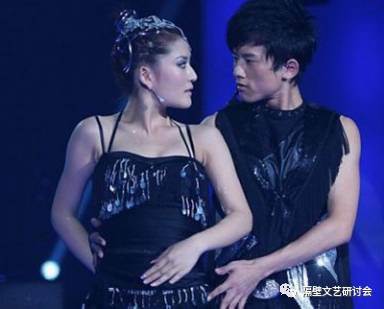 谢娜明年演唱会即将启幕，经典曲目全新亮相！