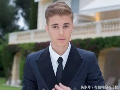 全球女性狂热追捧，印度“贾斯汀比伯”荣膺最帅男士新标杆