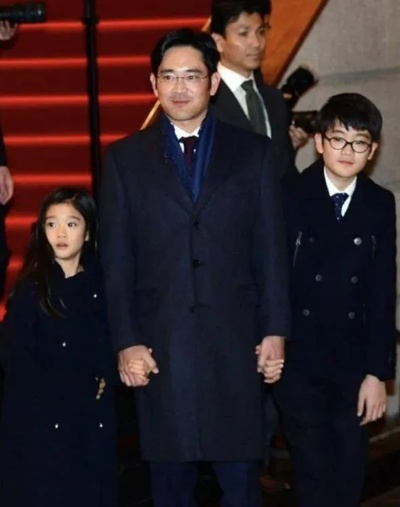 三星长公主之子高中禁玩手机,首尔大学录取彰显自律力量 三星长公主之子高中禁玩手机,首尔大学录取彰显自律力量