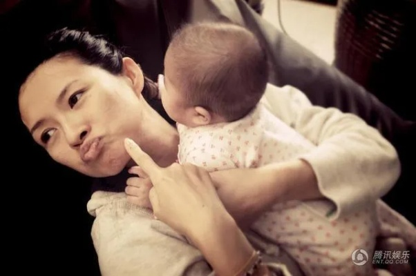 章子怡女儿满月照风格揭秘，3大拍摄内幕与2024实战攻略