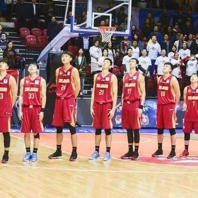 2025轻变传奇私服高爆率版本全解析，三职业平衡性实测与隐藏玩法