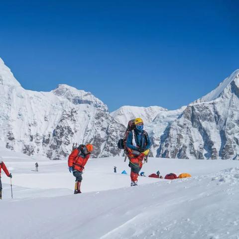 缘拉天堂是什么？2025最新私服玩法全解析与新手避坑指南