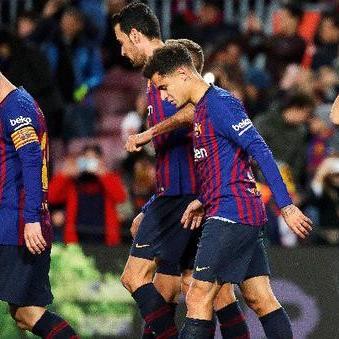 神似梅西男子被围堵合影能变现吗？2025明星模仿者5大掘金模式与法律红线全解析