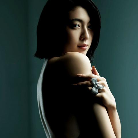 河北彩花美照揭秘:身材绝美,眼神迷人如星辰 河北彩花美照揭秘:身材绝美,眼神迷人如星辰