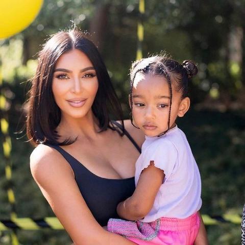 金卡戴珊谈与侃爷关系，即便离婚，我们也永远是一家人