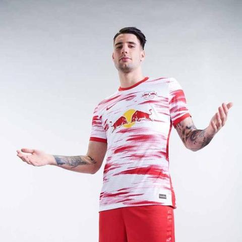 梦幻西游手游2026开服必看，零氪党如何30天追上氪金大佬？